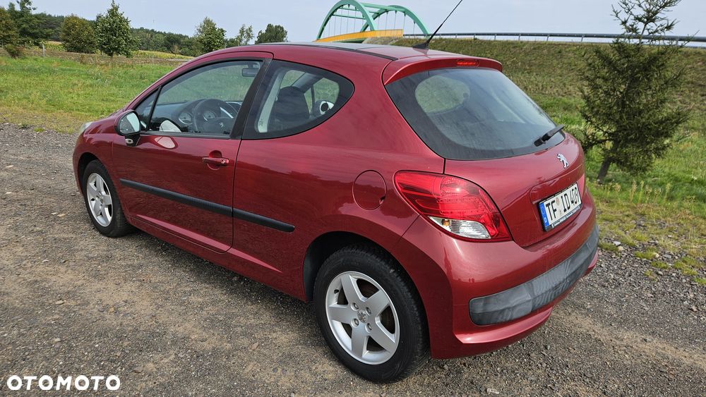 Peugeot 207 1.4 U Move - 19
