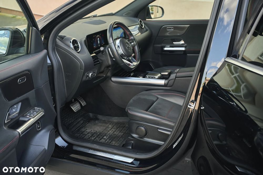 Mercedes-Benz GLA 200 d 8G-DCT AMG Line - 23
