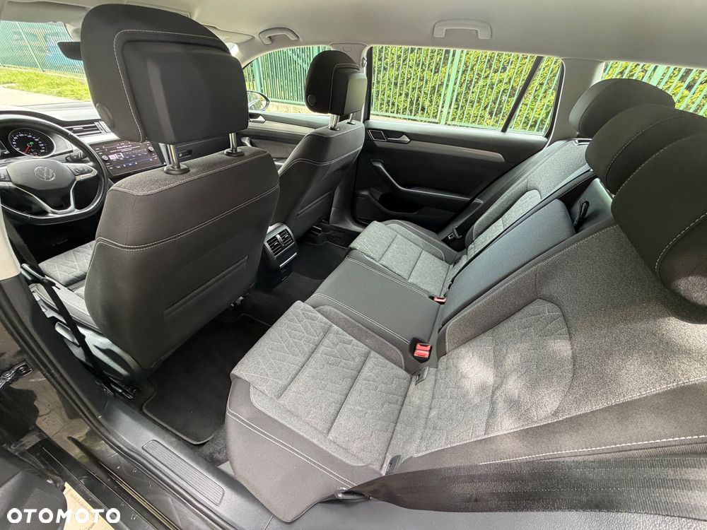 Volkswagen Passat 1.5 TSI EVO Business DSG - 25