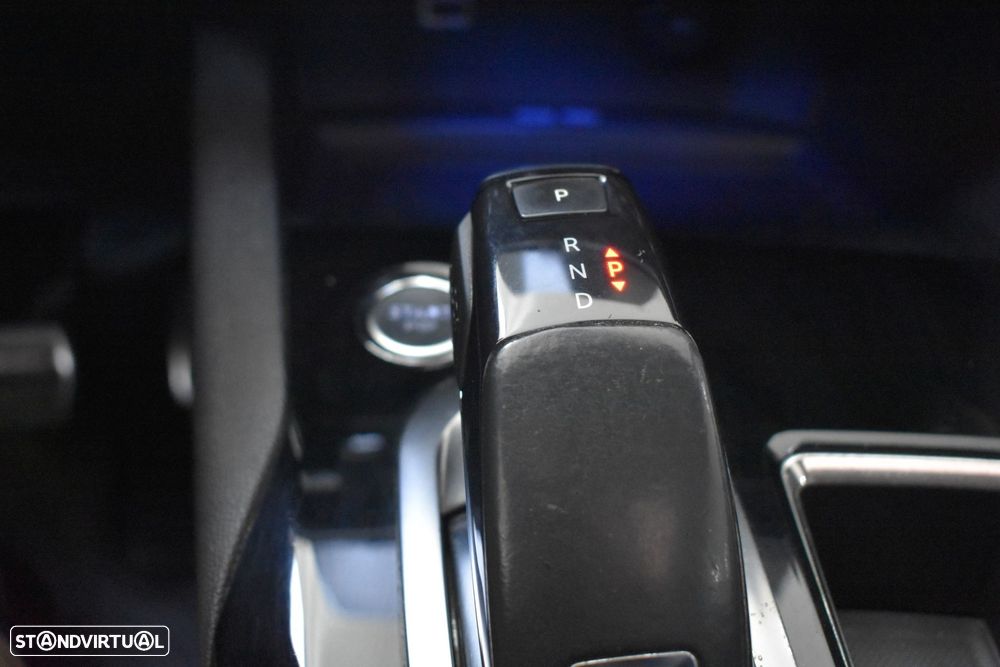 Peugeot 3008 2.0 BlueHDi GT EAT8 - 30