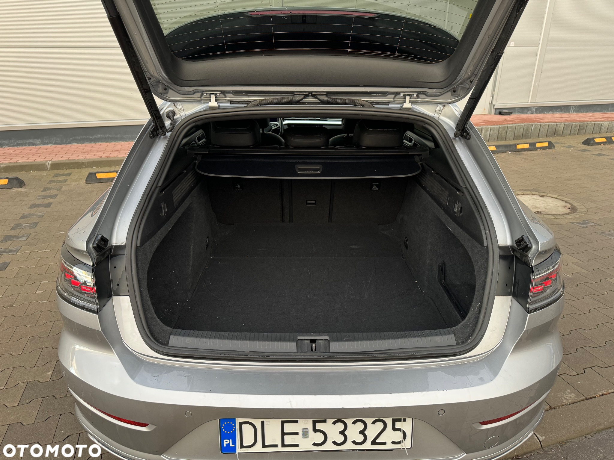 Volkswagen Arteon 2.0 TDI SCR R-Line DSG - 29