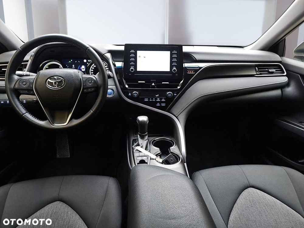 Toyota Camry 2.5 Hybrid Comfort CVT - 8