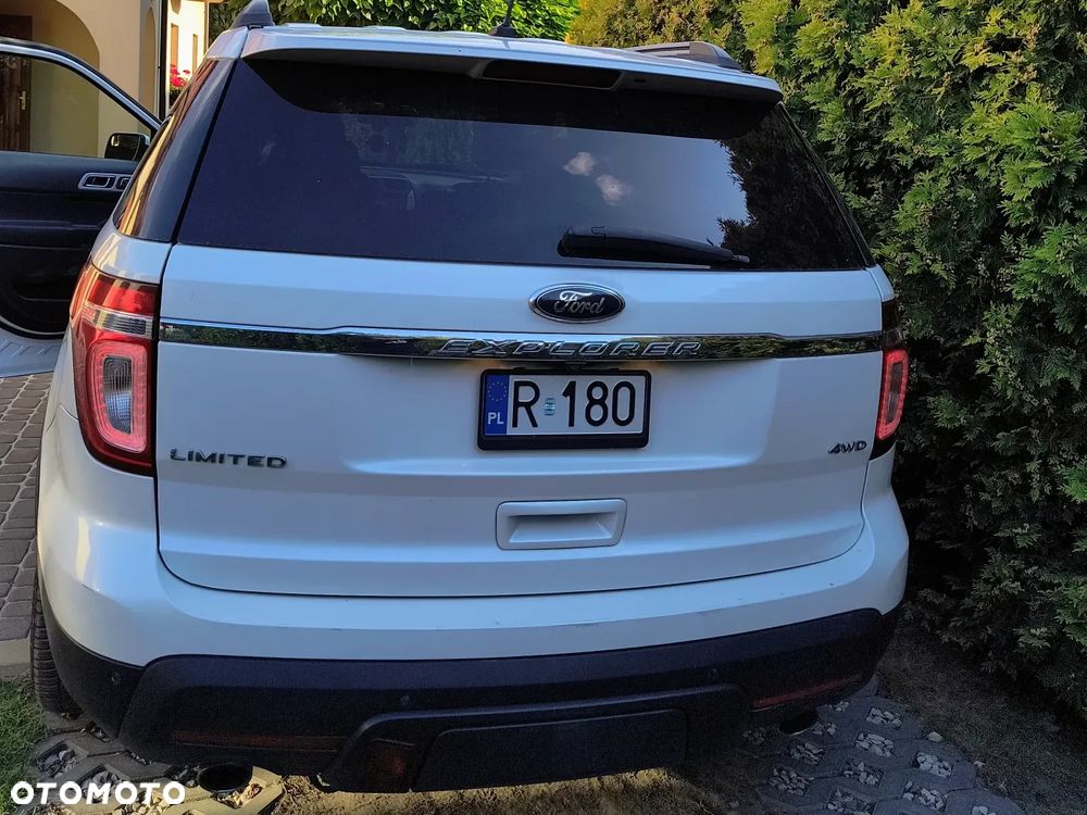 Ford Explorer - 4