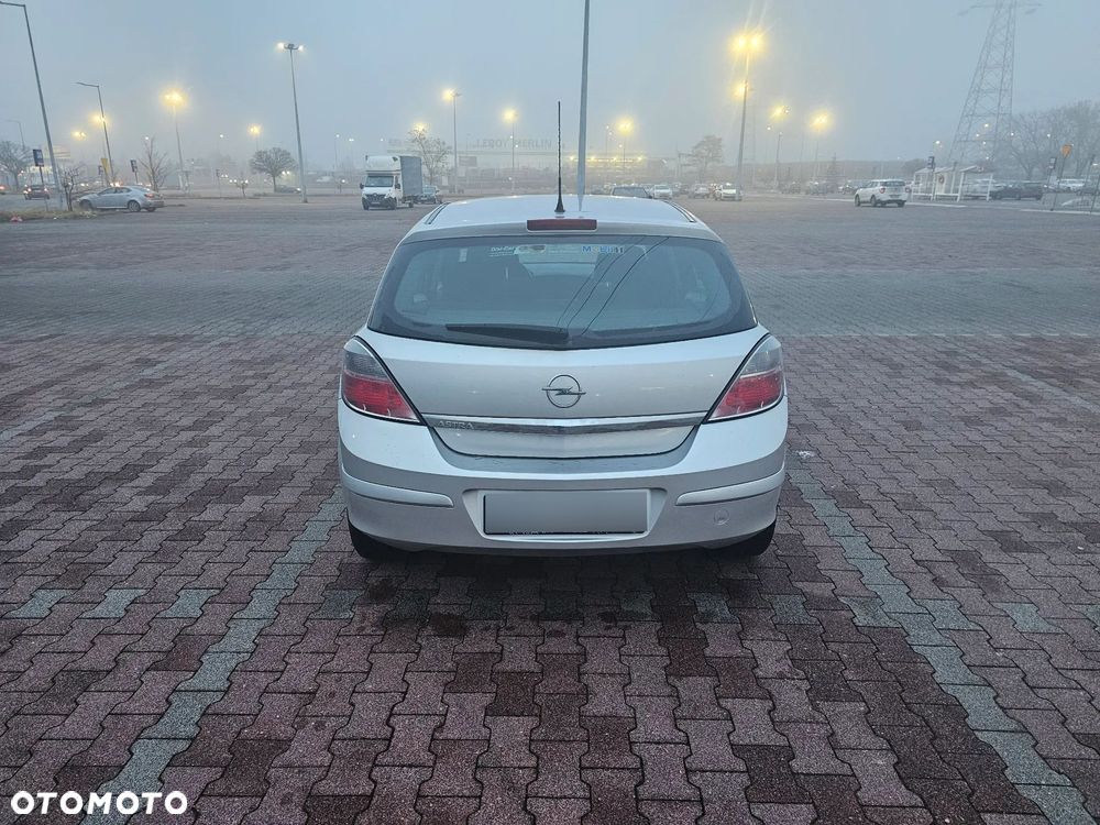 Opel Astra 1.6 - 4