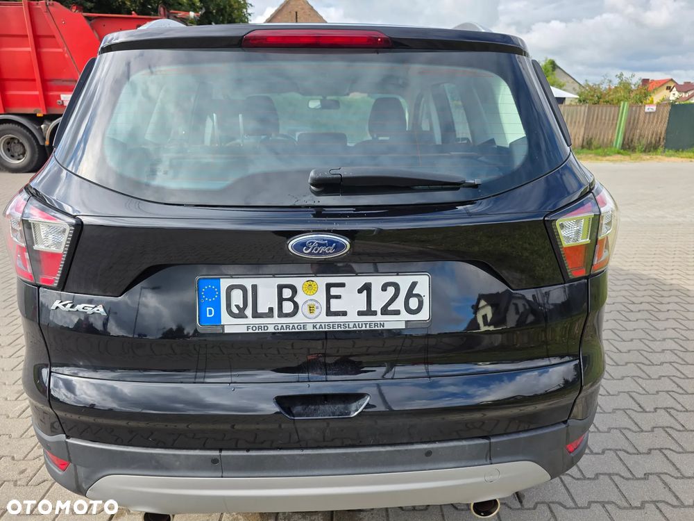 Ford Kuga - 4