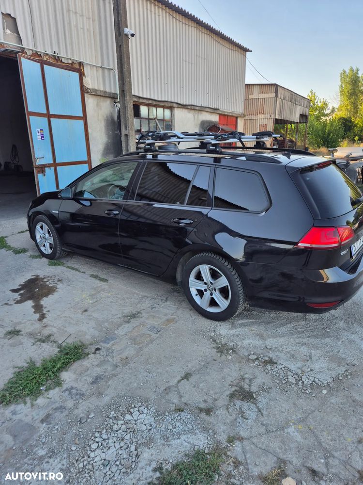 Volkswagen Golf 1.6 TDI BlueMotion Comfortline - 11