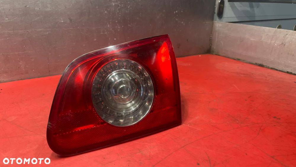 LAMPA PRAWA TYŁ TYLNA 3C9945094 VW PASSAT B6 - 2