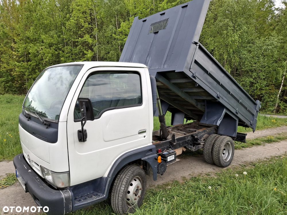 Nissan Cabstar - 4