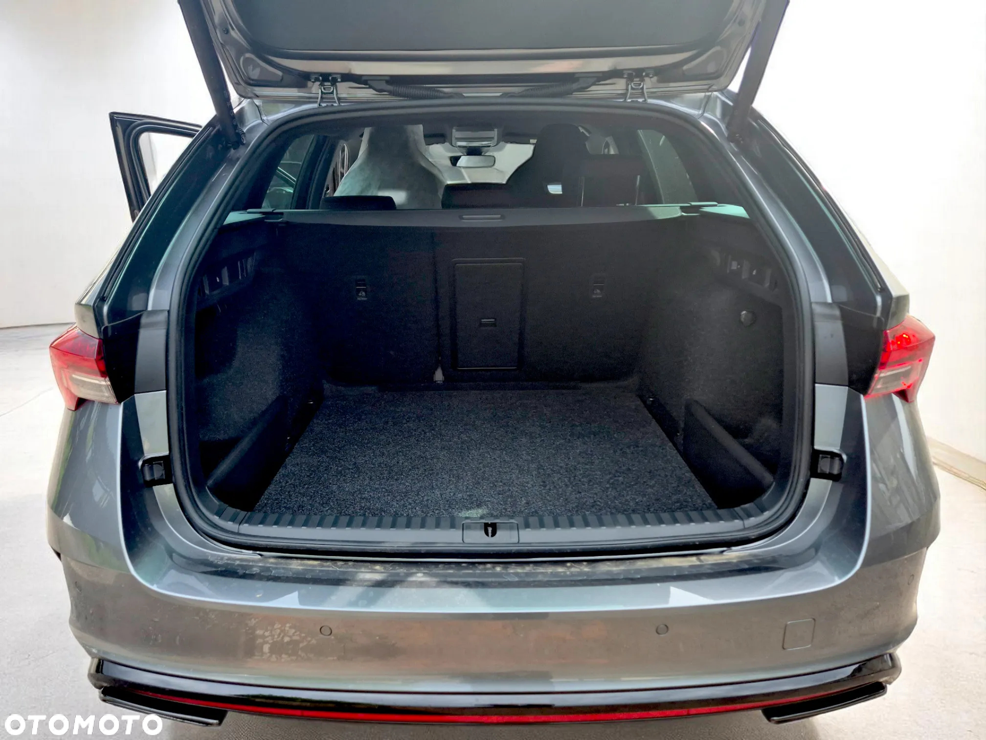 Skoda Octavia 2.0 TSI RS DSG - 5