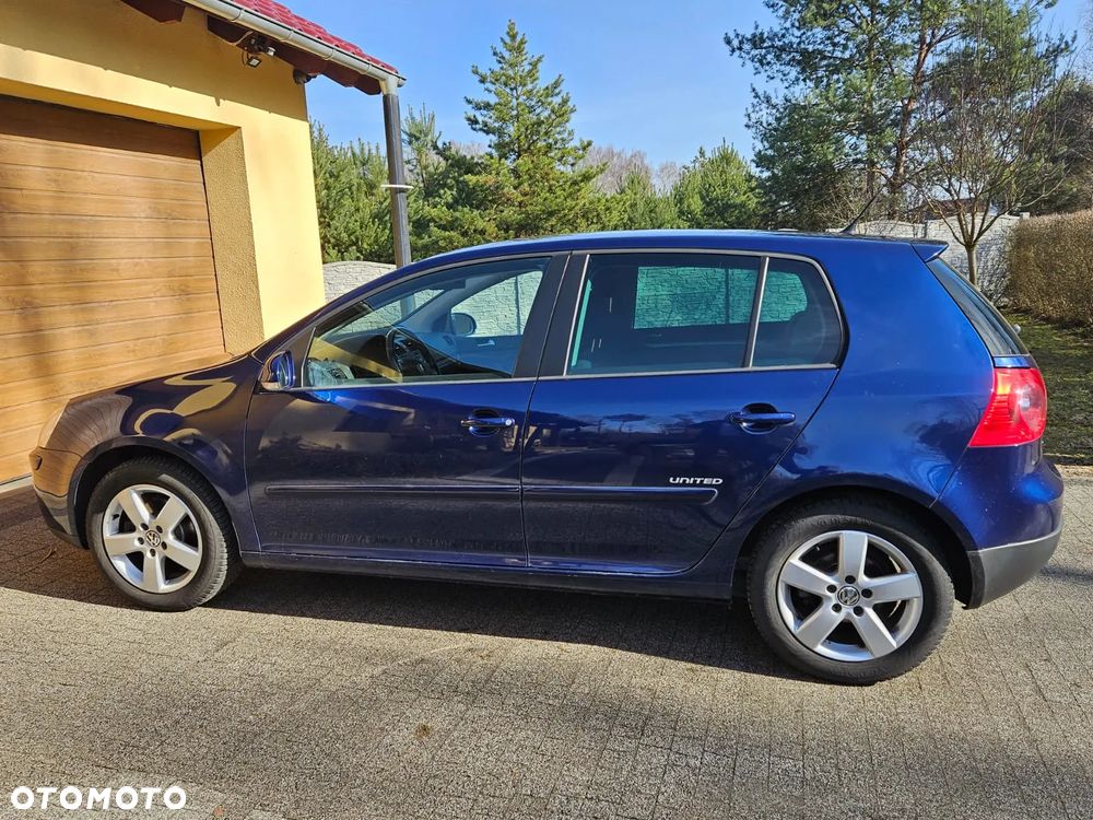 Volkswagen Golf - 4