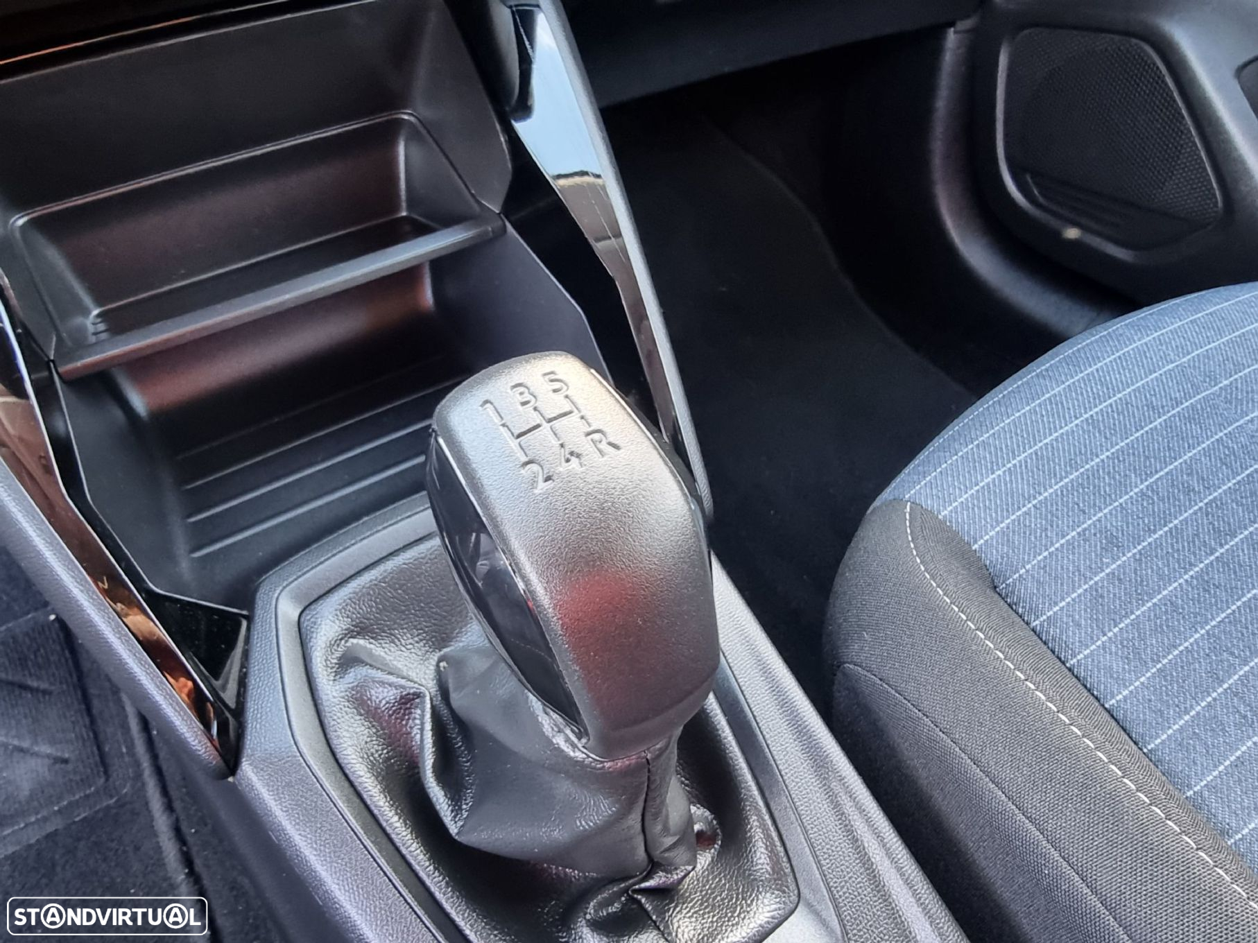 Peugeot 208 1.2 PureTech Active - 14