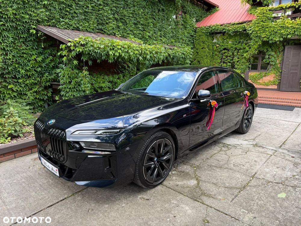 BMW Seria 7 2023 photo 2