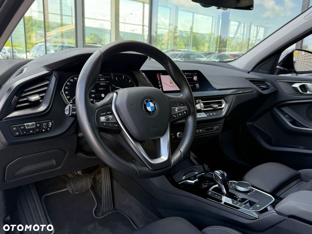 BMW Seria 1 - 15