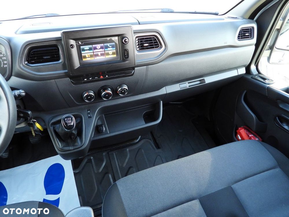 Renault MASTER FURGON BRYGADÓWKA 7 MIEJSC TEMPOMAT NAWIGACJA LEDY KLIMATYZACJA  180KM - 30