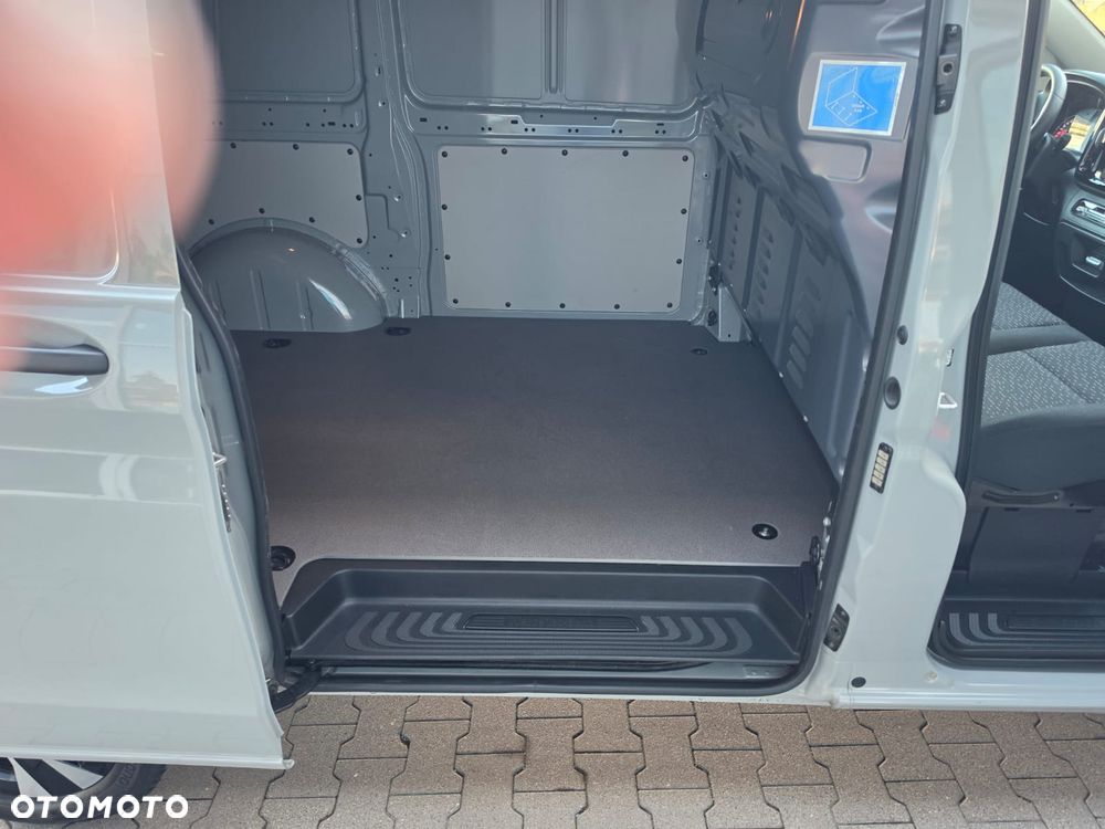 Mercedes-Benz VITO - 10