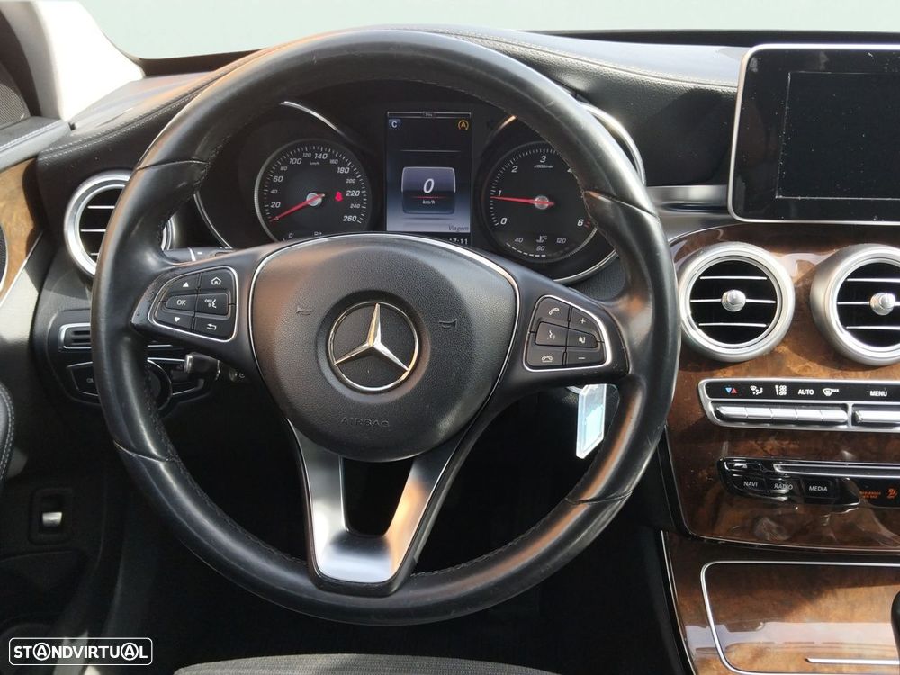 Mercedes-Benz C 200 - 12