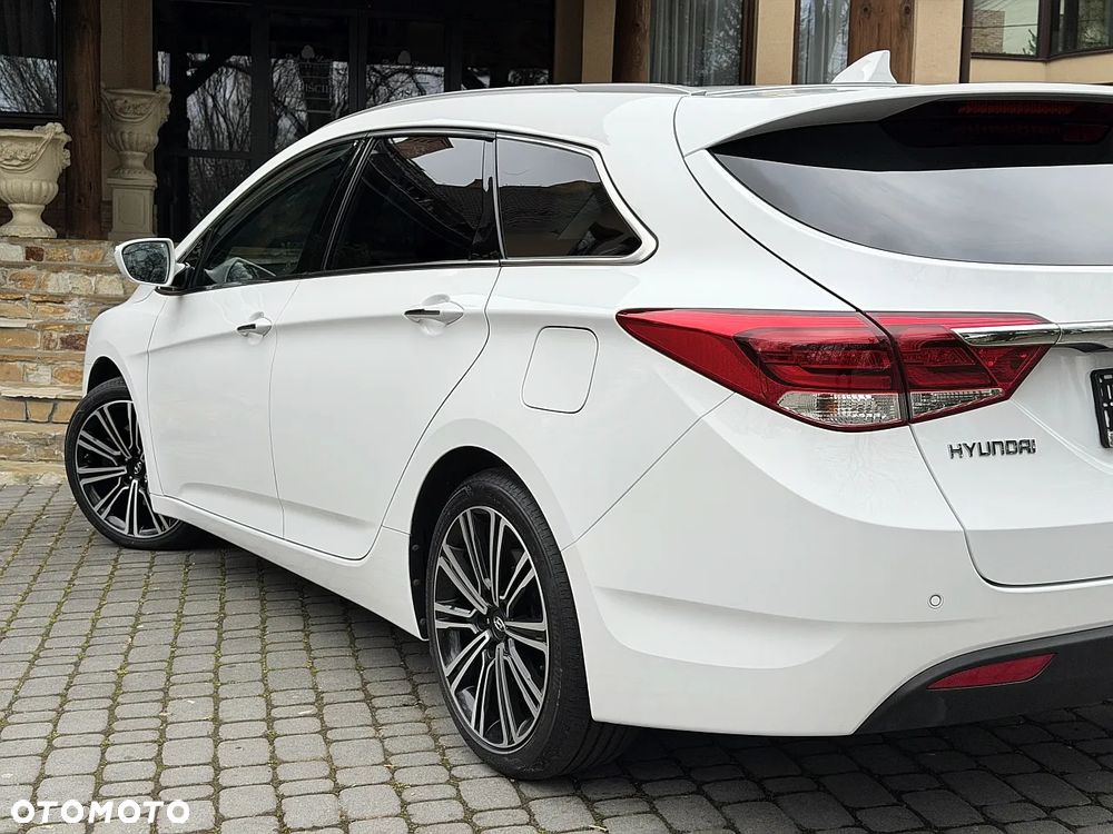 Hyundai i40 Kombi blue 1.7 CRDi DCT Premium - 15