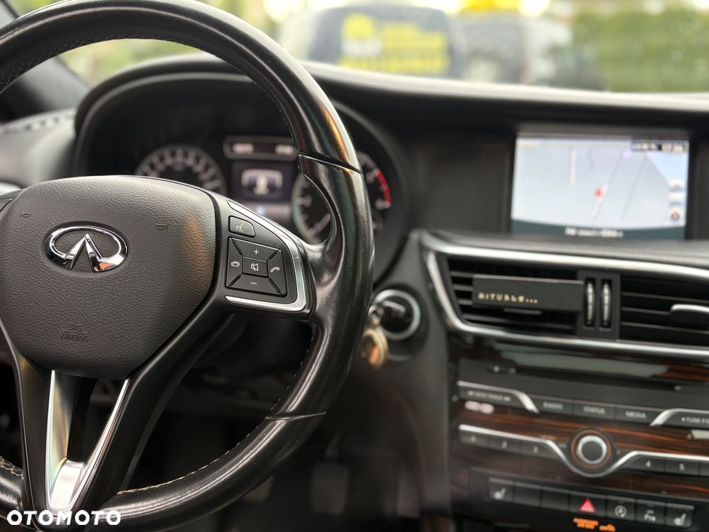 Infiniti Q30 1.5d Premium Tech - 6