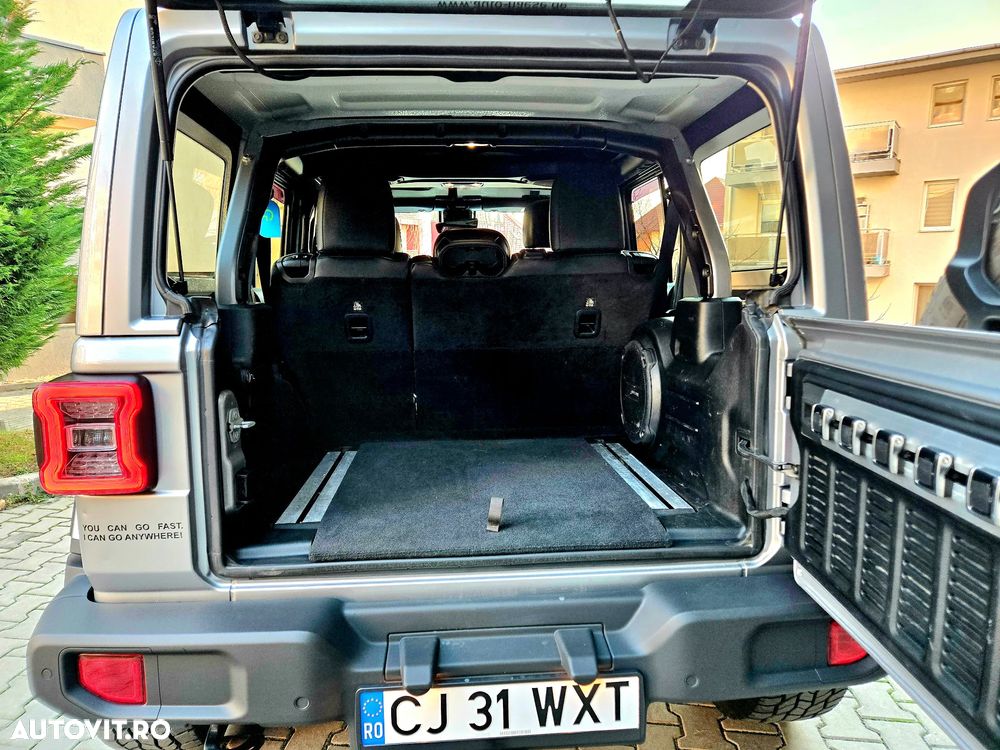 Jeep Wrangler Unlimited 2.2 CRDi Hardtop AWD Automatik Sahara - 6