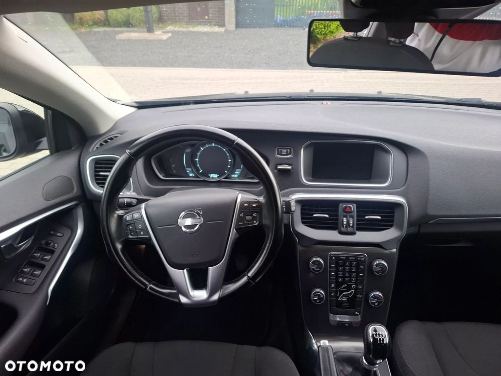 Volvo V40 - 13