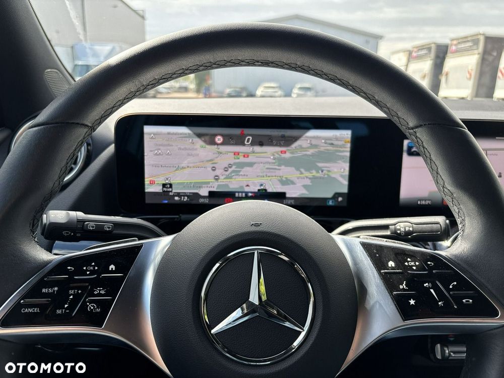 Mercedes-Benz EQA 250+ 70.5kWh Progressive - 18