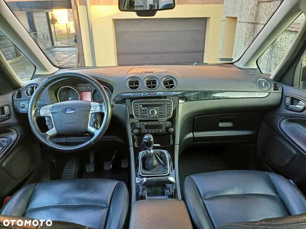 Ford Galaxy 2.0 TDCi Platinium X (Ghia) - 14