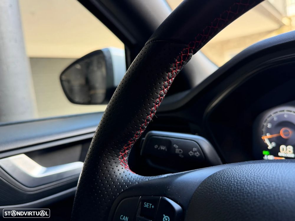 Ford Focus 1.0 EcoBoost MHEV ST-Line X Aut. - 18