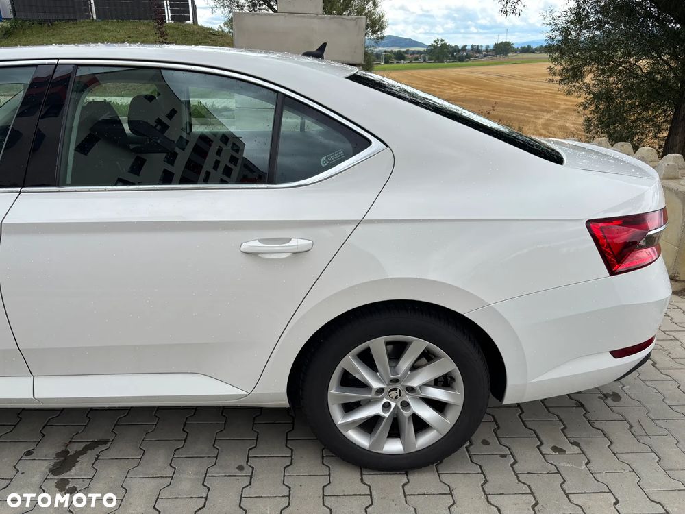 Skoda Superb 2.0 TDI SCR Ambition - 3