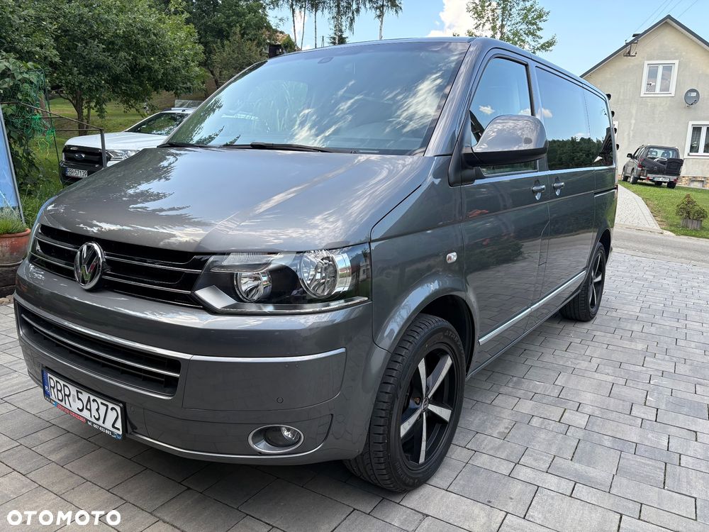 Volkswagen Multivan - 1