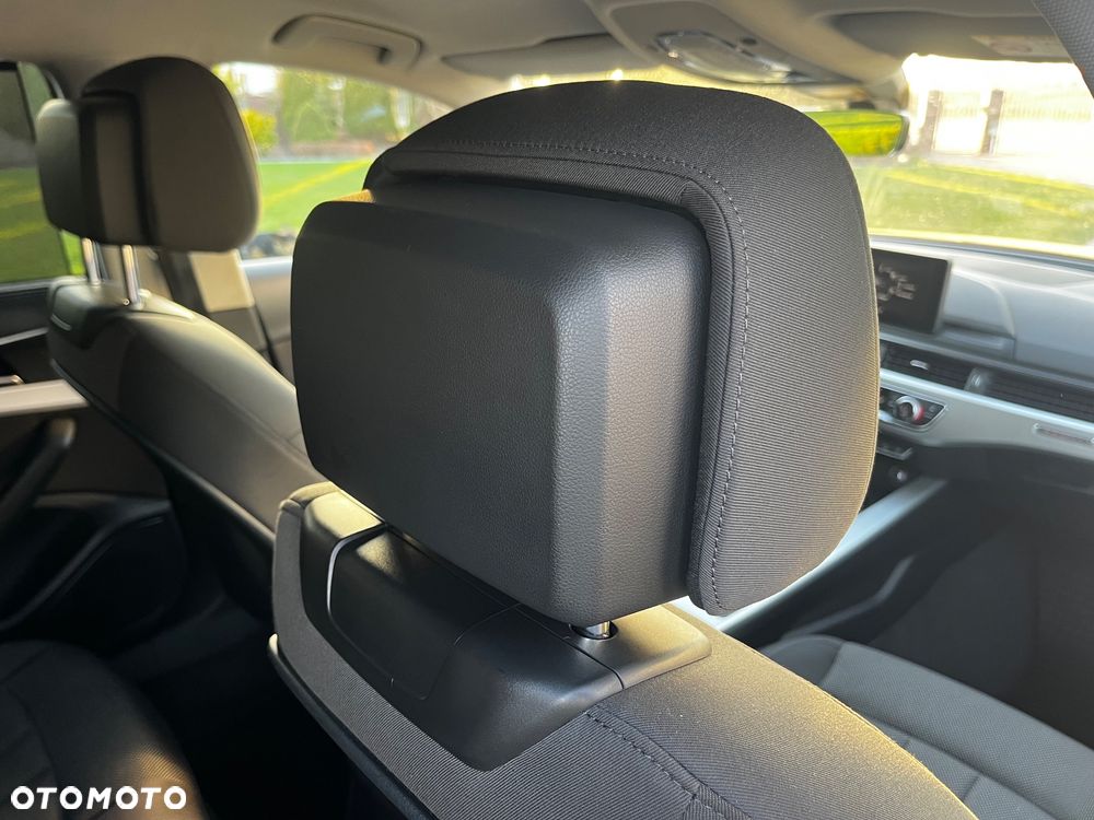 Audi A4 Allroad - 38