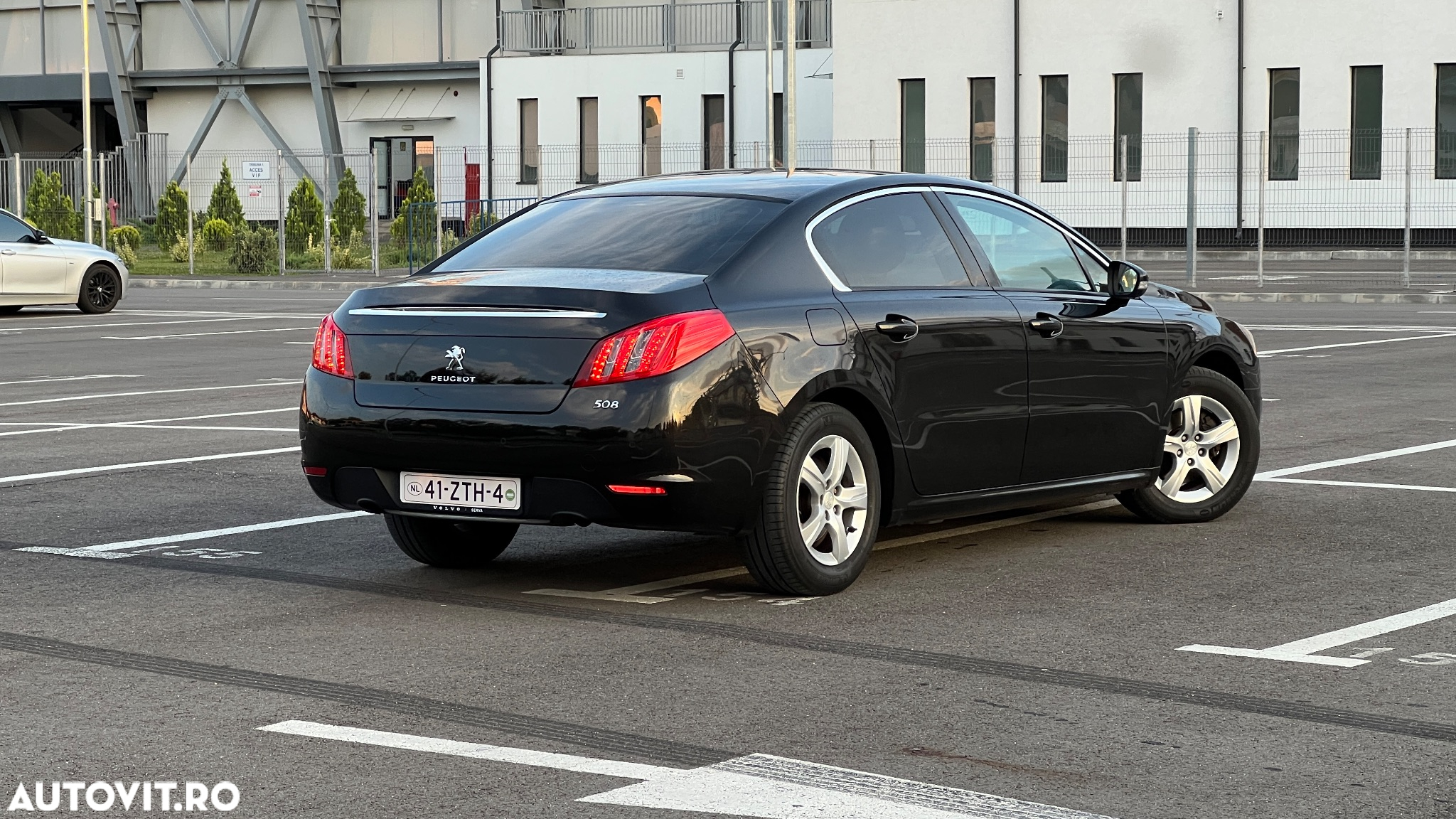 Peugeot 508 SW 1.6 THP Active - 10
