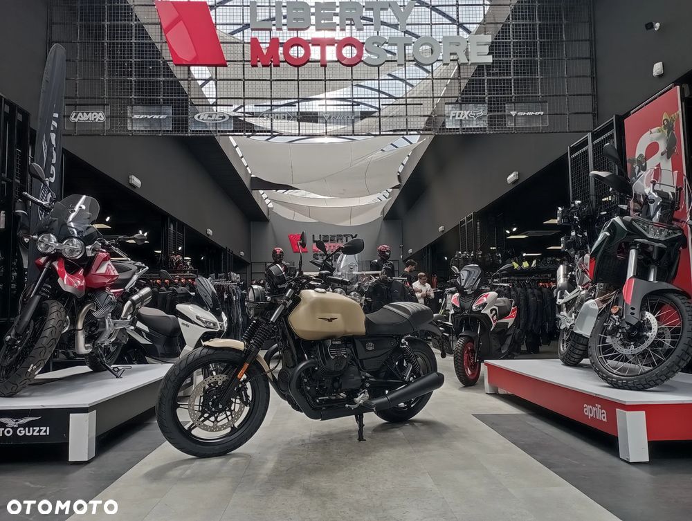 Moto Guzzi V7 - 3