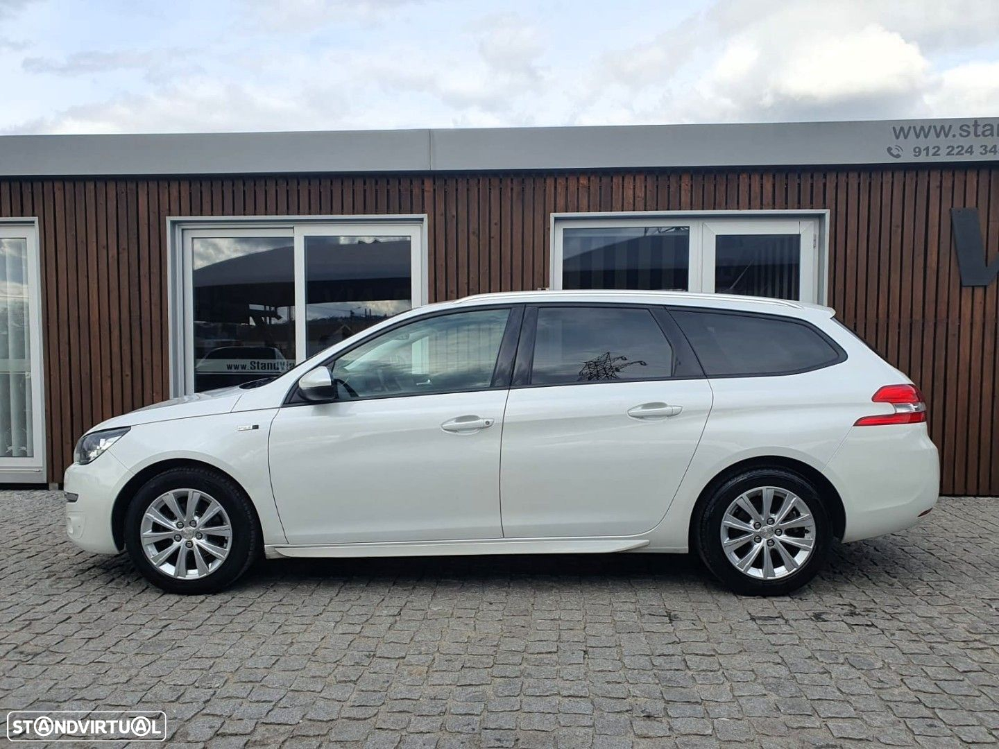 Peugeot 308 SW 1.6 BlueHDi Style - 24