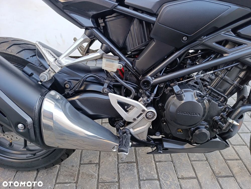 Honda CB - 24
