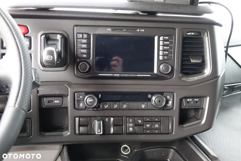 Scania R500 / EURO 6 / STANDARD / AUTOMAT / RETARDER / LODÓWKA  / 2 ZBIORNIKI /  KLIMATYZACJA POSTOJOWA - 26