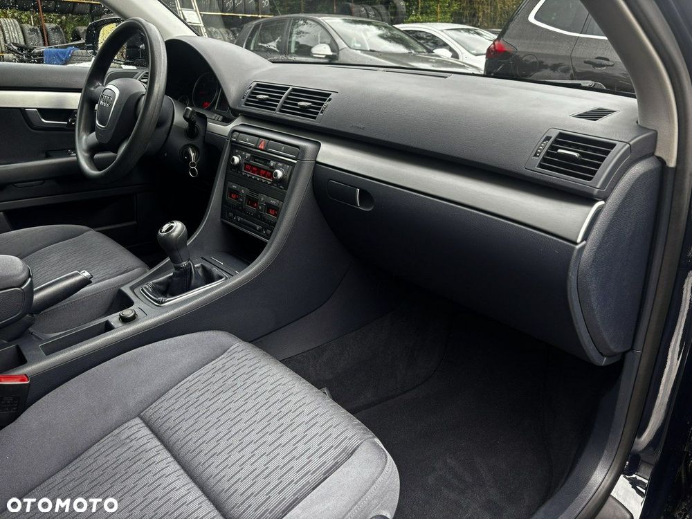 Audi A4 - 24