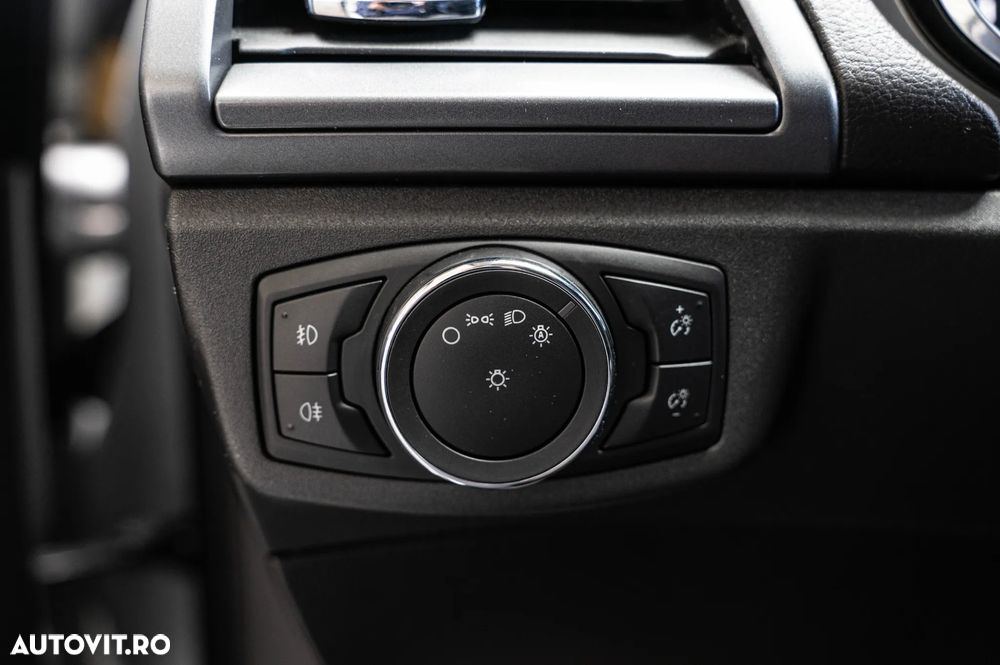 Ford Mondeo 2.0 TDCi Powershift - 27