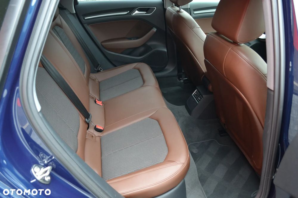Audi A3 Sportback - 8