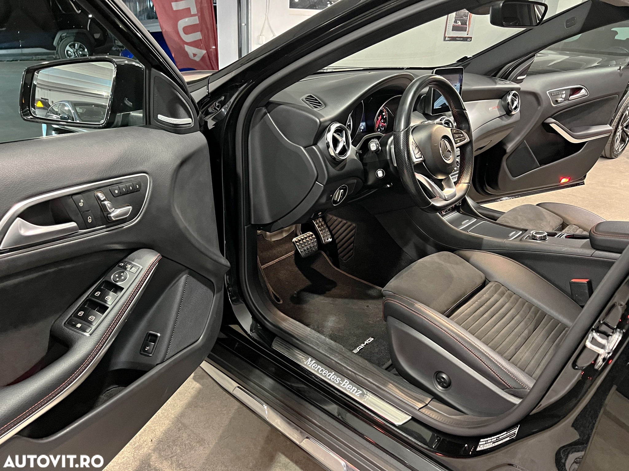 Mercedes-Benz GLA 220 d 4Matic 7G-DCT AMG Line - 23