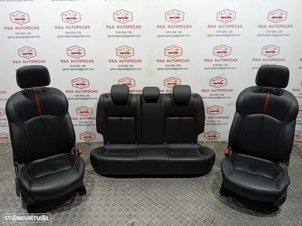 Conjunto de Bancos Nissan Juke Original - 1