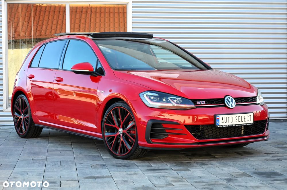 Volkswagen Golf GTI (BlueMotion Technology) DSG Performance - 2