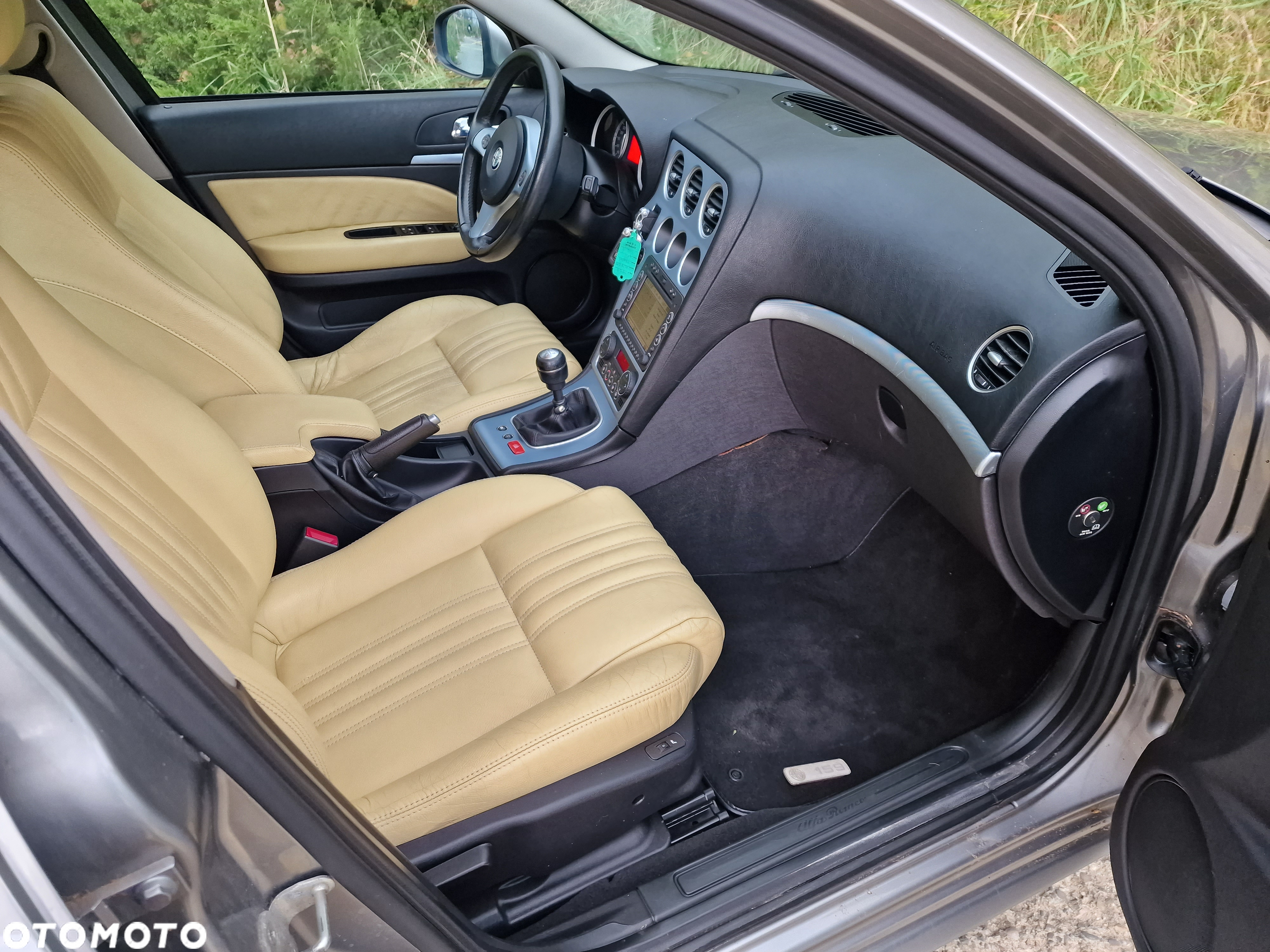 Alfa Romeo 159 1.9JTDM ti - 37