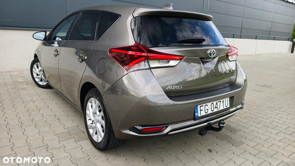 Toyota Auris 1.8 HSD Prestige - 6