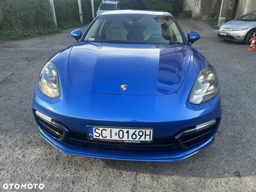 Porsche Panamera - 8