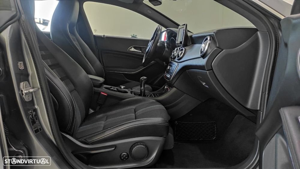 Mercedes-Benz CLA 200 d Shooting Brake AMG Line - 23