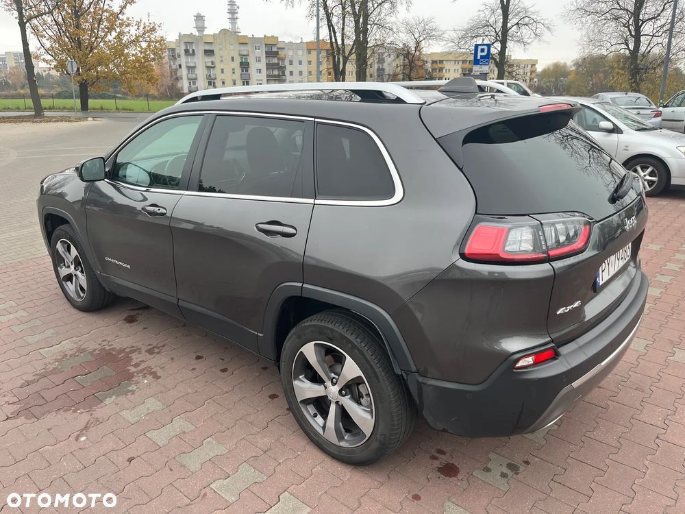 Jeep Cherokee - 6
