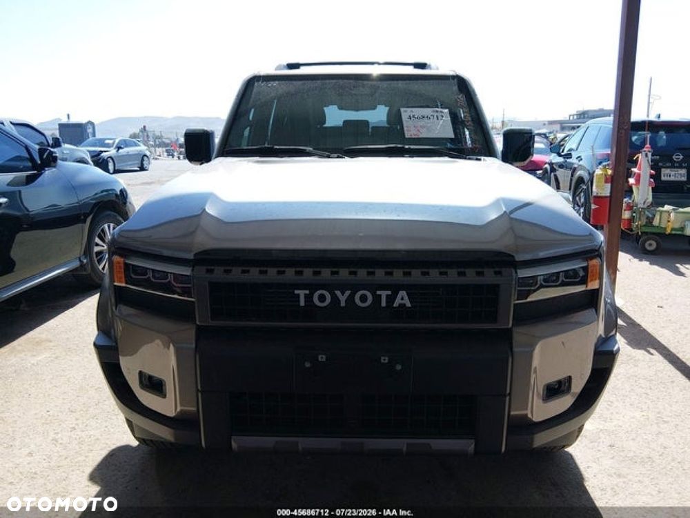 Toyota Land Cruiser - 8