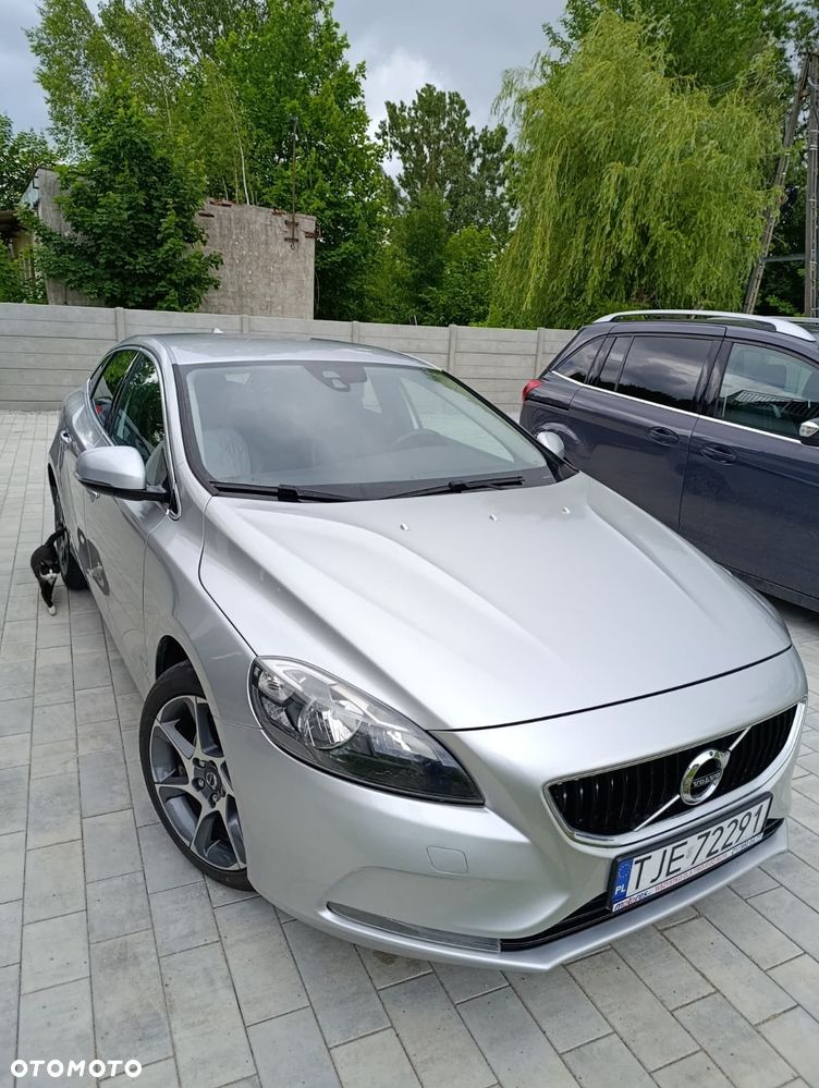 Volvo V40 T2 Drive-E Ocean Race - 1