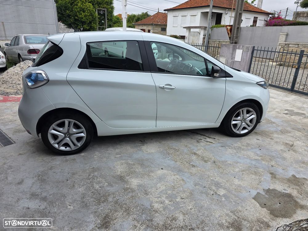 Renault Zoe (c/ Bateria) Limited 40 - 8