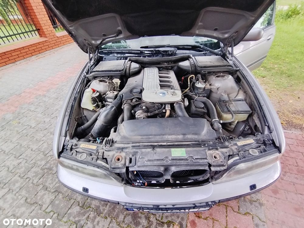 BMW Seria 5 - 12
